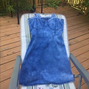 Gorgeous denim dress! 💎